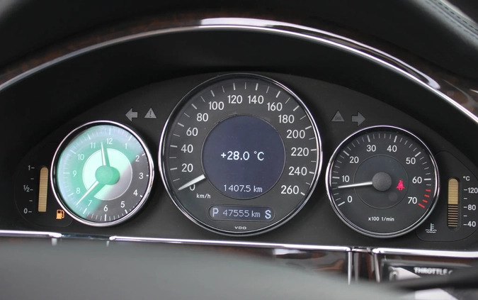 Mercedes-Benz CLS cena 79900 przebieg: 47800, rok produkcji 2005 z Brusy małe 301